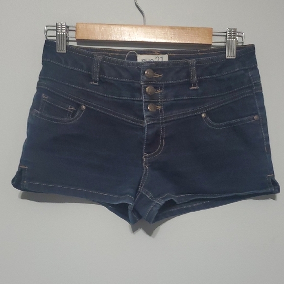 RUE 21 Blue Denim Shorts Womens Size 3 / 4 Juniors Summer Fun 2% Spandex - Picture 1 of 12